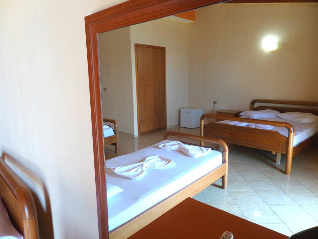 Hotel Belle Vue Dhërmi Cameră foto